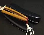 艶消し草履・濃紺に会津木綿花緒・赤ツボ