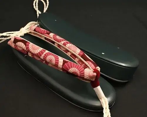 艶消し一枚芯合皮草履に蛇の目傘柄花緒