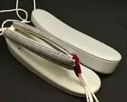 艶消し草履・薄グレーに縞柄結城紬花緒