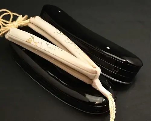 本革３分３枚に花柄ぼかし福林花緒