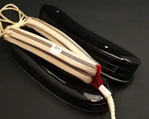 本革３分３枚に真田紐福林花緒