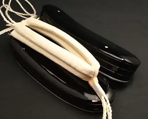 本革３分３枚にジャガード花緒