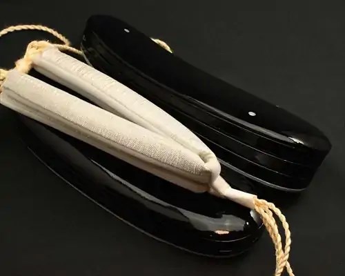 本革３分３枚にシルクラメ福林花緒