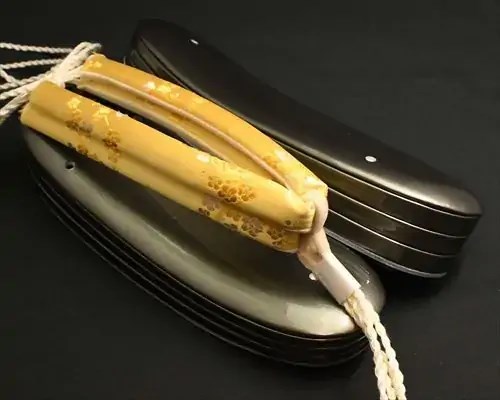 本革３分３枚に花柄ブロケード花緒