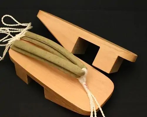 大千両・白木に遠州綿紬・無地花緒