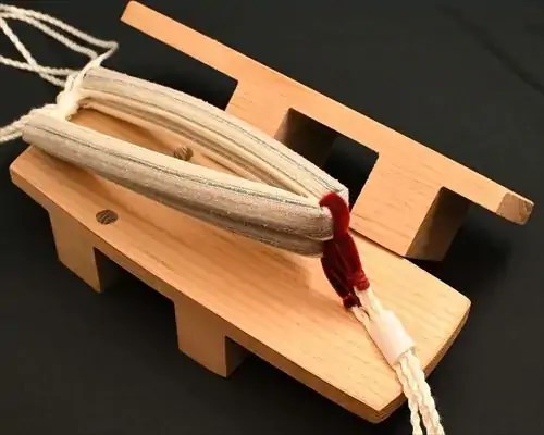 相三味・白木に縞柄結城紬花緒