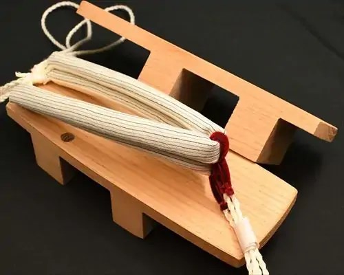 相三味・白木に縞柄結城紬花緒
