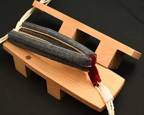 相三味・白木に縞柄結城紬花緒