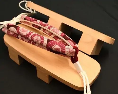 芳町・白木に蛇の目傘柄花緒